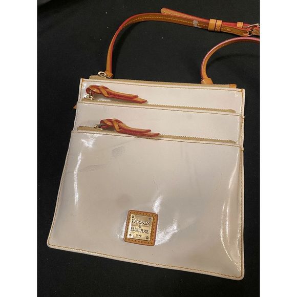 Dooney & Bourke White Grain Triple Zip Purse Handbag Crossbody RARE - Picture 1 of 8